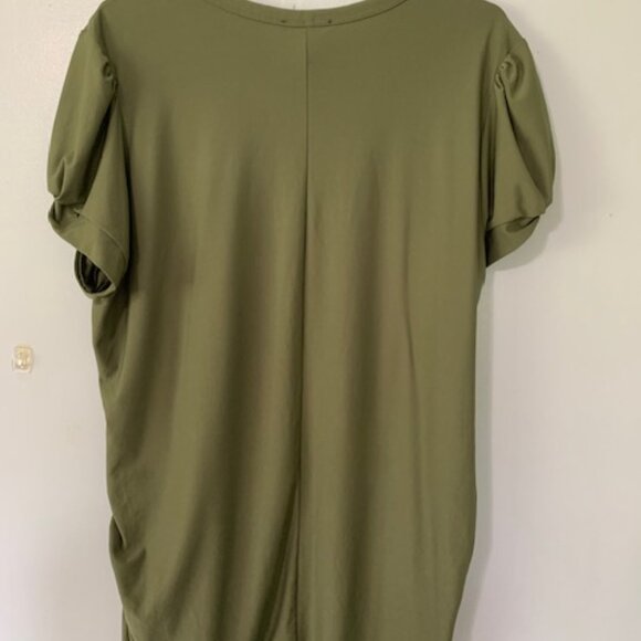 5 Tops-Bundle # 3 - Picture 6 of 11